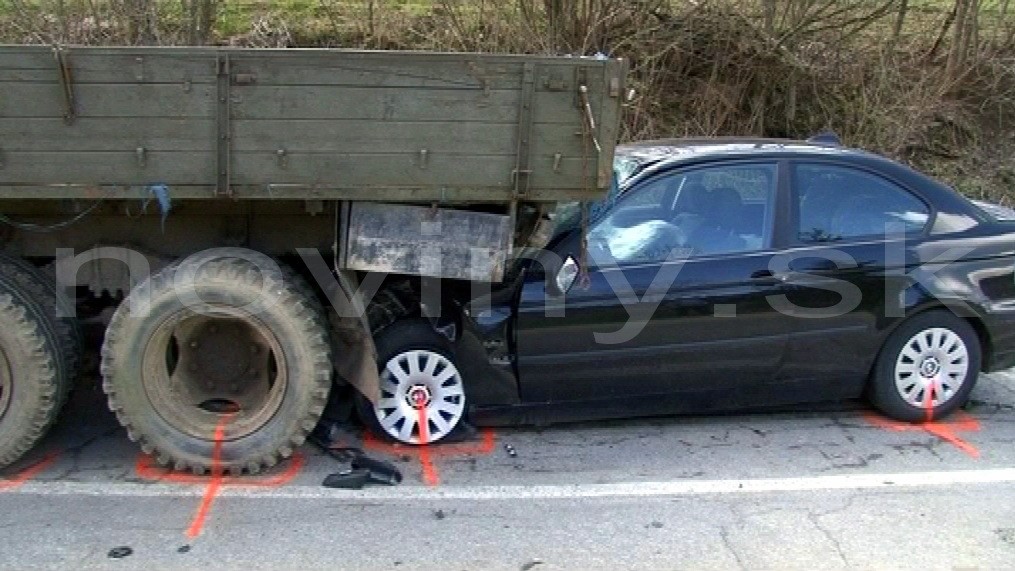 Zamagurie_smrteľná nehoda_auto_nákladiak_BMW